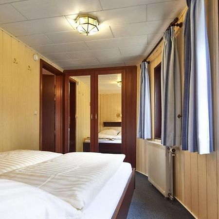 Hotelschiff Stinne Wustrow  Eksteriør billede
