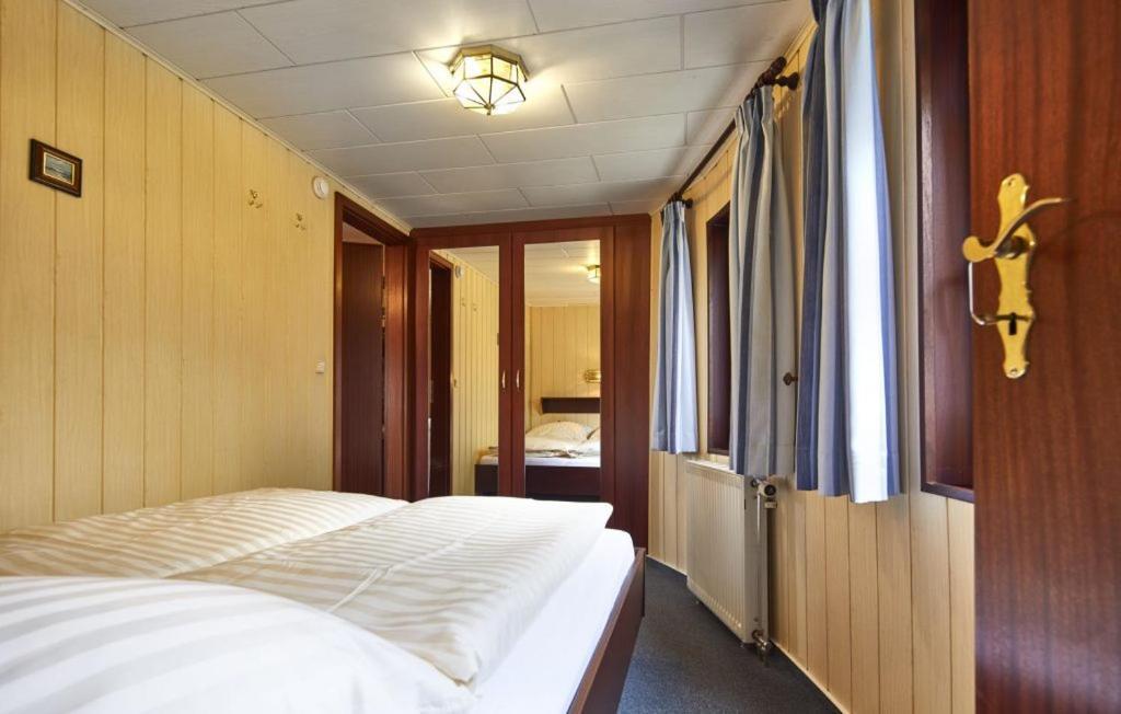 Hotelschiff Stinne Wustrow  Eksteriør billede
